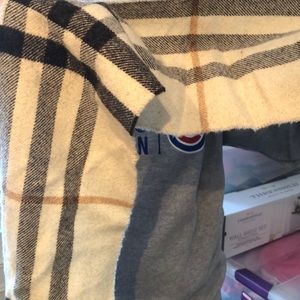 Burberry scarf